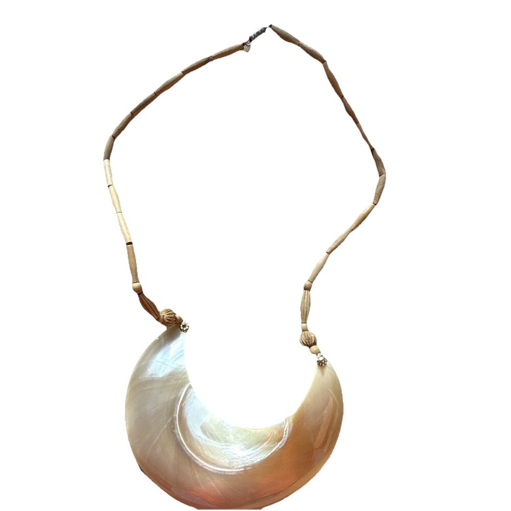 Vintage large mother of pearl Kina shell pendant 4” X 3” necklace 14” Long